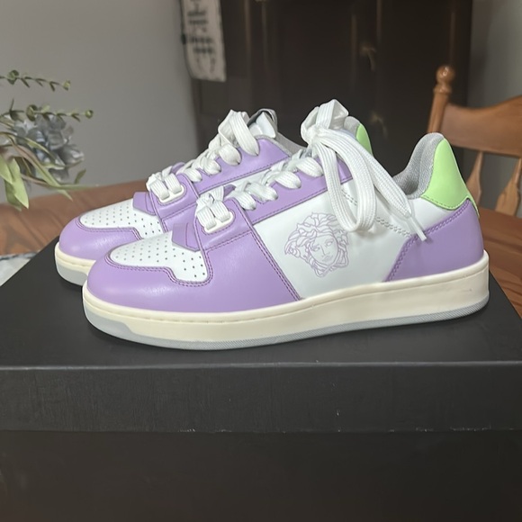 NEW Versace Medusa Violet/White Women’s Sneakers - Picture 3 of 9